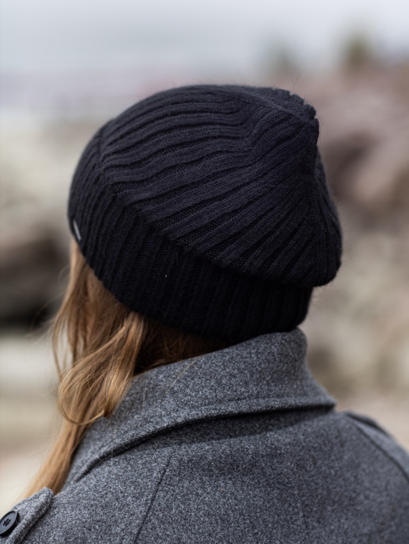 Шапка женская 11542 MARHATTER чёрный (56-58)