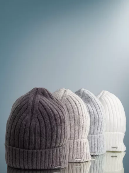 Шапка женская 11542 MARHATTER кофе (56-58)