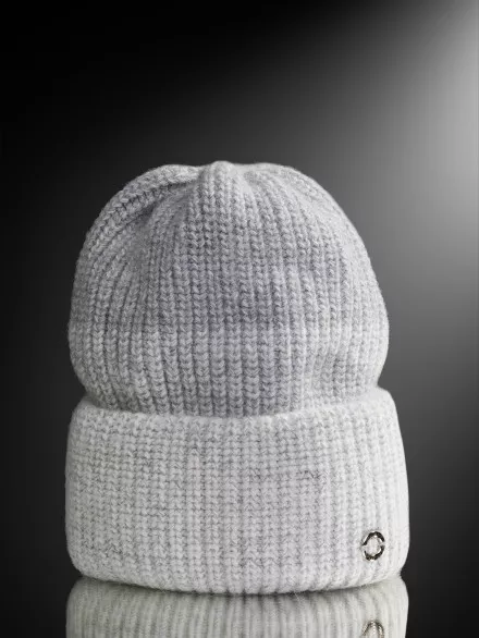 Шапка женская 12650 MARHATTER серо-белый (56-58)