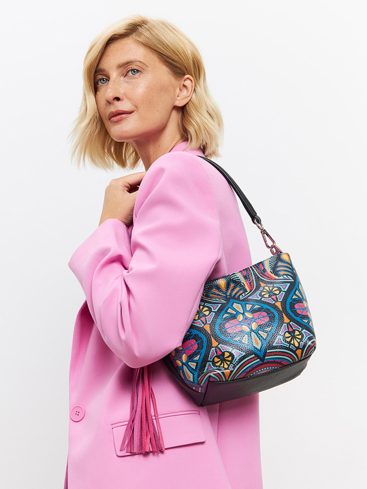 Сумка Curanni 2420 орнаменто черная Сумка Curanni 2420 орнаменто черная