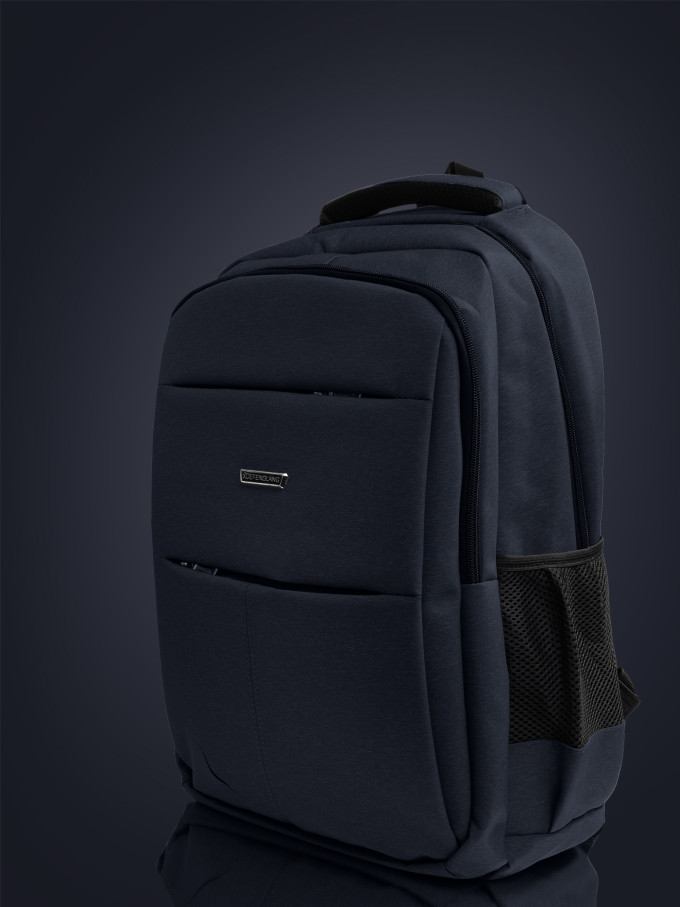 Рюкзак с ортопедической спинкой 2268 чёрный, с нагрудным ремнём Рюкзак с ортопедической спинкой 2268 чёрный, с нагрудным ремнём