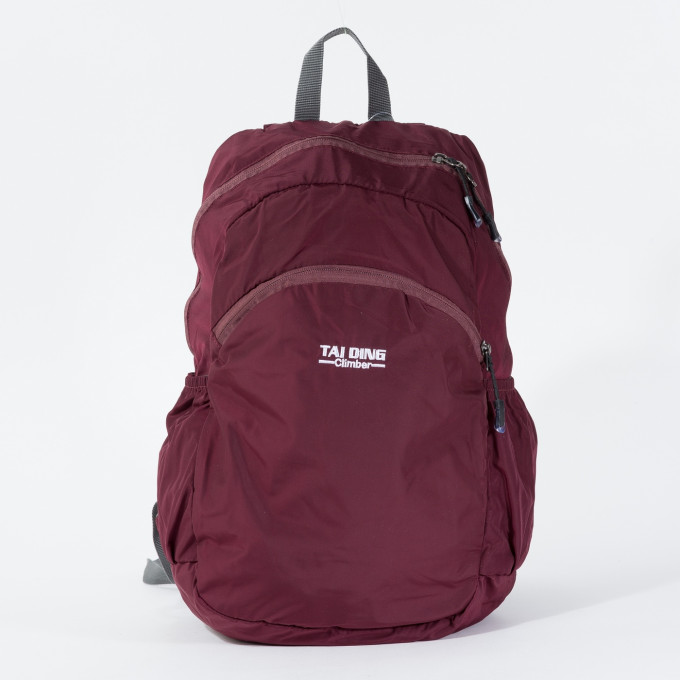 Рюкзак-трансформер Tai Ding 9082 бордовый Рюкзак-трансформер Tai Ding 9082 бордовый