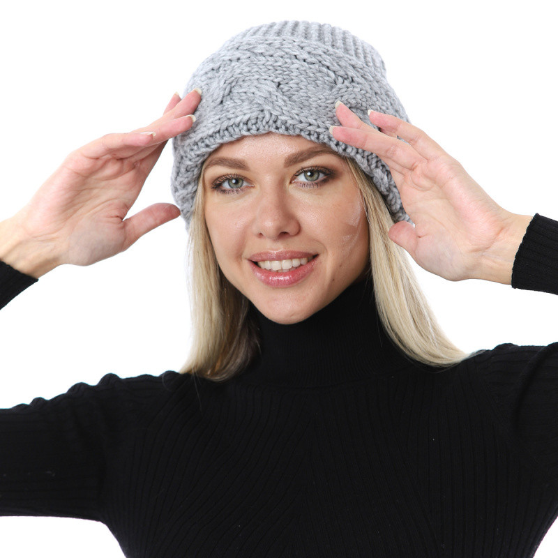 Шапка женская Flioraj 105FJ светло-серая Шапка женская Flioraj 105FJ светло-серая