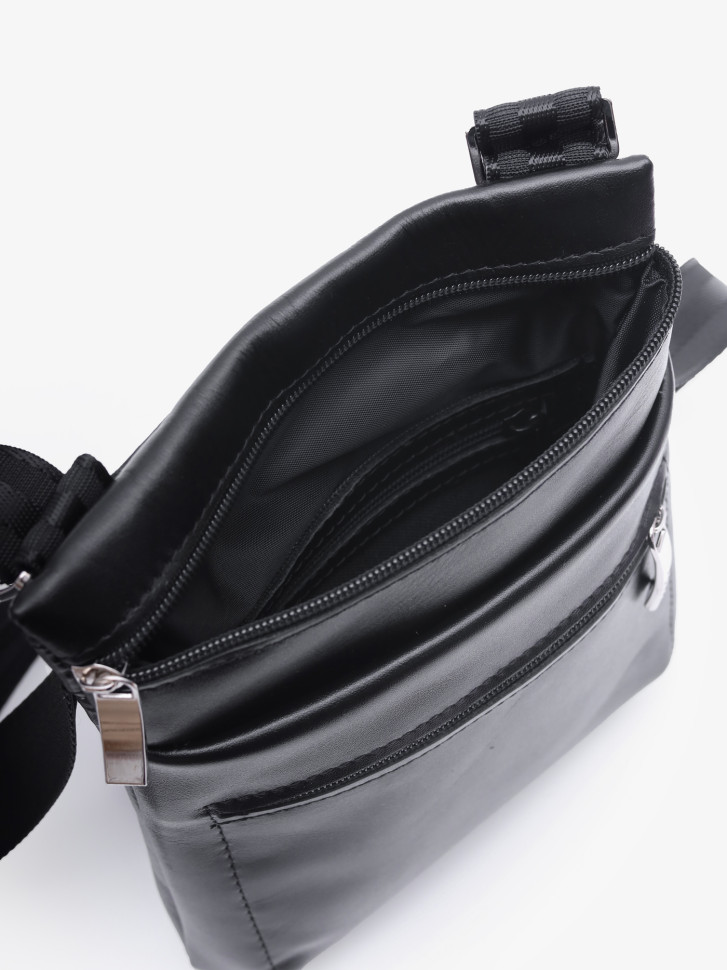 Сумка мужская Protege Ц-297.8 черная гладкая Сумка мужская Protege Ц-297.8 черная гладкая