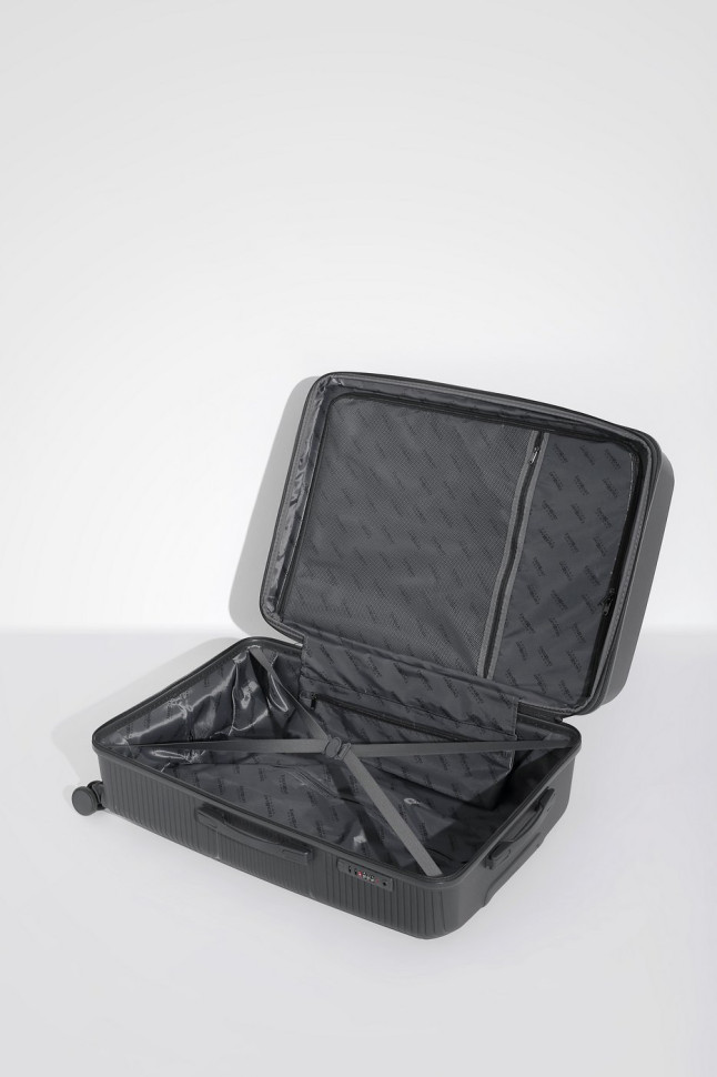 Чемодан Eberhart 49M Miracle полипропилен Чемодан Eberhart 49M Miracle полипропилен