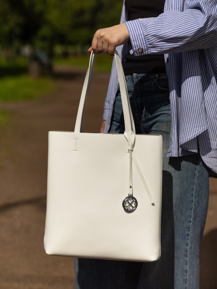 Сумка женская Baggins KDL-1300 лак белый Сумка женская Baggins KDL-1300 лак белый