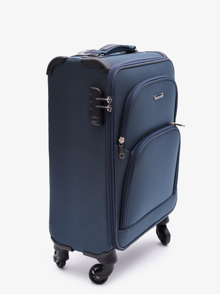 Чемодан для ручной клади Rion+, 453/4 18" Чемодан для ручной клади Rion+, 453/4 18"