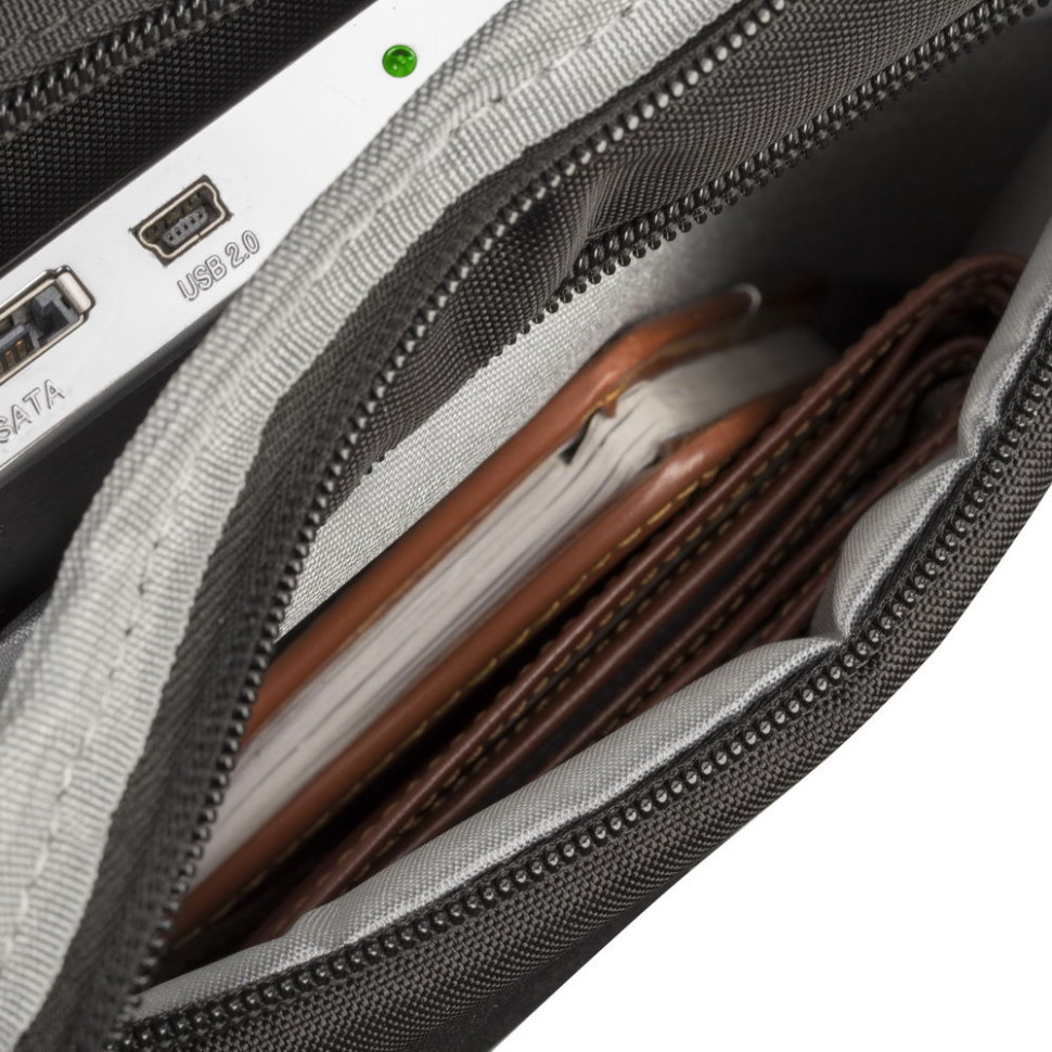 Сумка для ноутбука 16" RIVACASE, 8530 black Сумка для ноутбука 16" RIVACASE, 8530 black