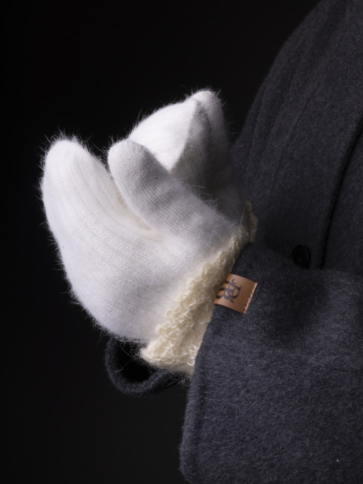 Варежки женские Корона 6559 белые Варежки женские Корона 6559 белые