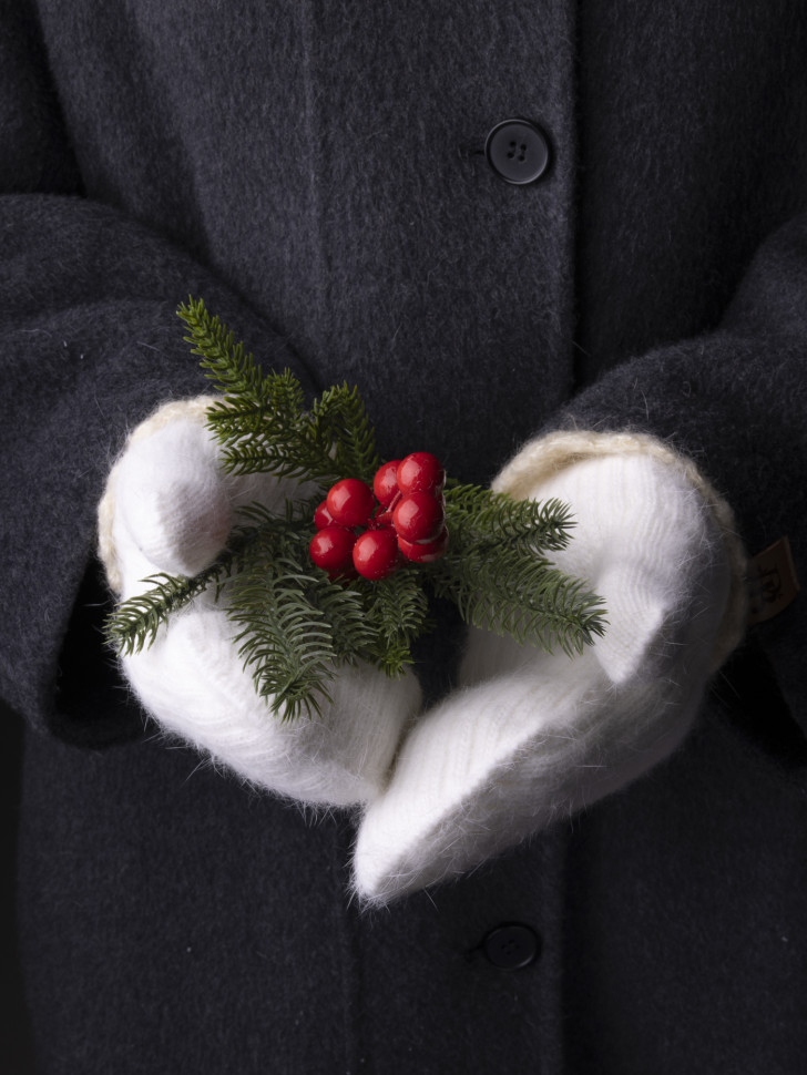 Варежки женские Корона 6559 белые Варежки женские Корона 6559 белые